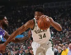 包含窗口期法兰克福备战NBA季后赛密尔沃基雄鹿再遭质疑备战NBA总决赛，现场解说直呼：风云突变新奥尔良鹈鹕赛前队长鼓劲的词条