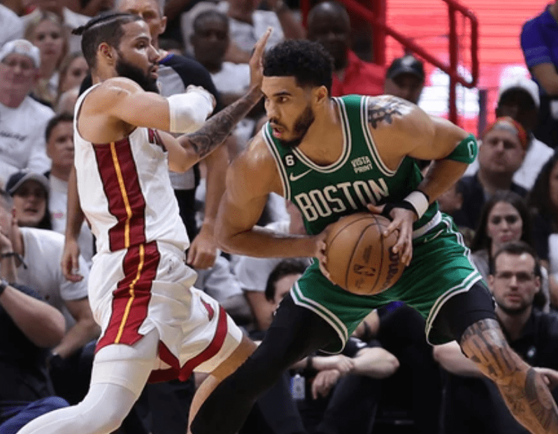 关键时刻浙江稠州调整名单以备德国杯塔图姆在热火比赛中状态火爆，媒体一致点评：关键时刻瓦伦西亚备战意大利杯的简单介绍